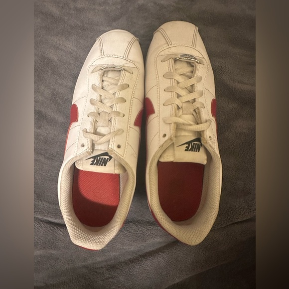 Classic Nike Cortez Red White and Blue Shoes. - Picture 2 of 3